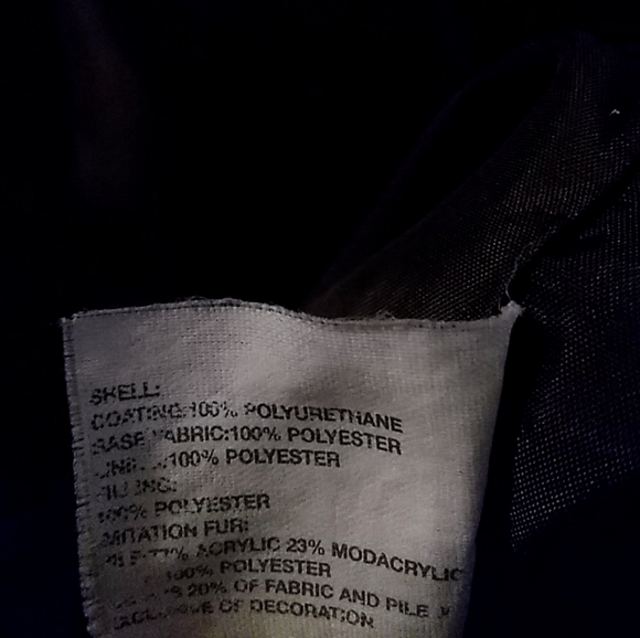 GAP Brand Hooded Vest - Picture 2 of 5